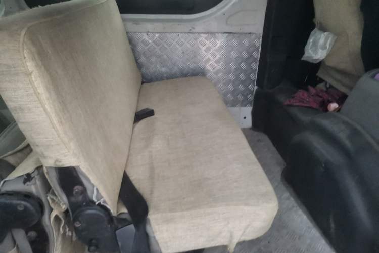 Used Foton Scenic G7 2015 2.0L Commercial Version Short Wheelbase High Roof 4Q20M Left Rear Seat