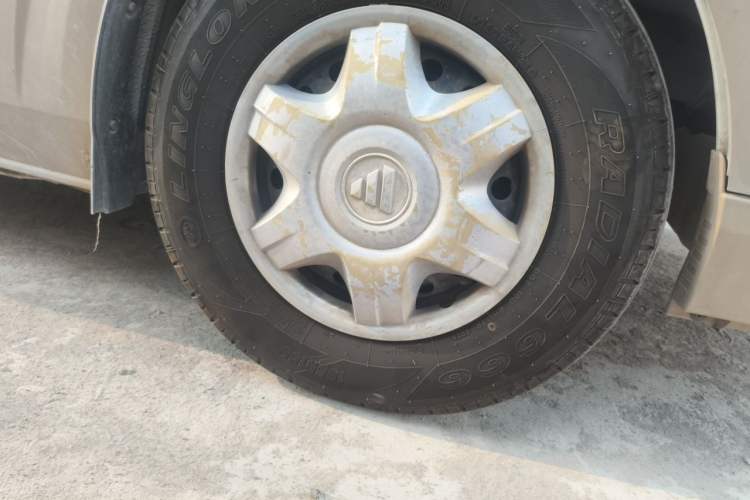 Used Foton Scenic G7 2015 2.0L Commercial Version Long Wheelbase High Roof – 486EQV4 Right Front Wheel Hub