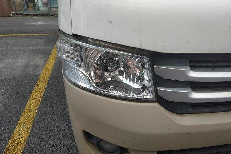 Used Foton Scenic G7 2016 2.0L Commercial Version Long Wheelbase High Roof – 4Q20M Exterior 6
