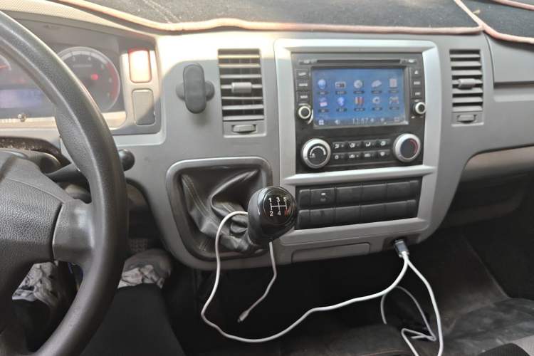 Used Foton Scenic G7 2016 2.0L Commercial Version Long Wheelbase High Roof – 4Q20M Audio And AC Panel
