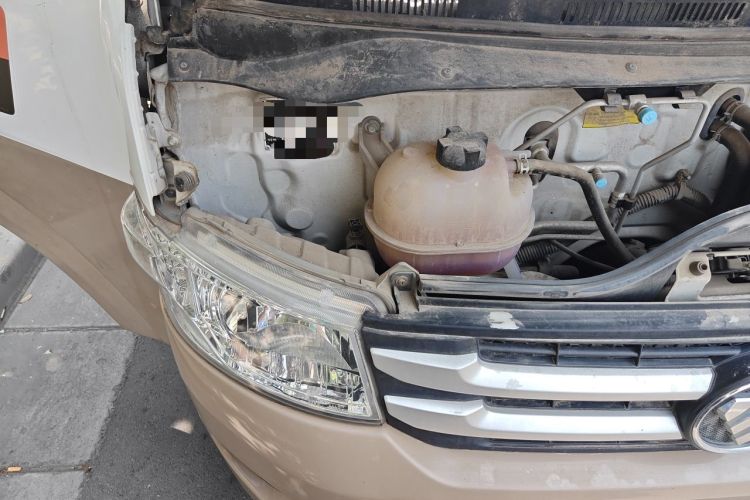 Used Foton Scenic G7 2016 2.0L Commercial Version Long Wheelbase High Roof – 4Q20M Engine Bay Right