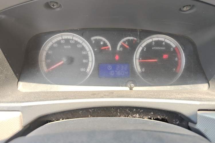 Used Foton Scenic G7 2016 2.0L Commercial Version Long Wheelbase High Roof – 4Q20M Instrument Cluster