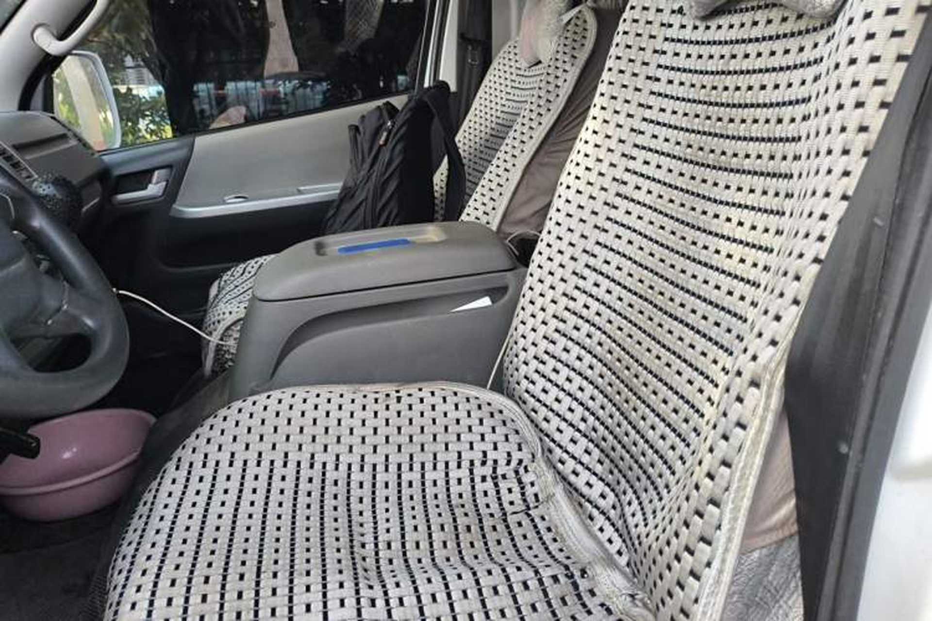 Used Foton Scenic G7 2016 2.0L Commercial Version Long Wheelbase High Roof – 4Q20M Left Front Seat