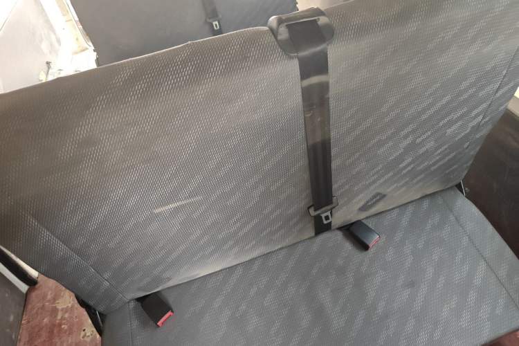 Used Foton Scenic G7 2016 2.0L Commercial Version Long Wheelbase High Roof – 4Q20M Left Rear Seat