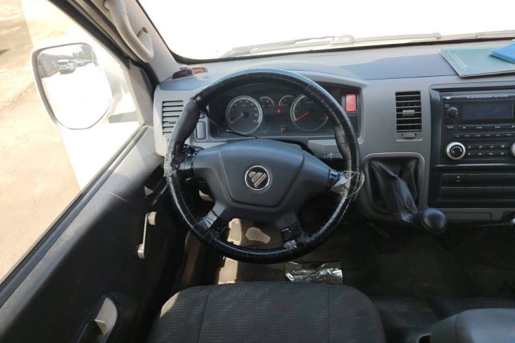 Used Foton Scenic G7 2016 2.0L Commercial Version Short Wheelbase High-Roof 4Q20M Steering Wheel