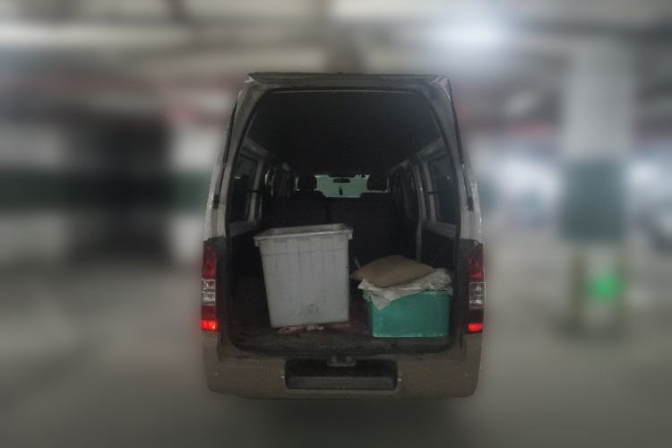 Used Foton Scenic G7 2016 2.0L Commercial Version Long Wheelbase High Roof – 4Q20M Trunk