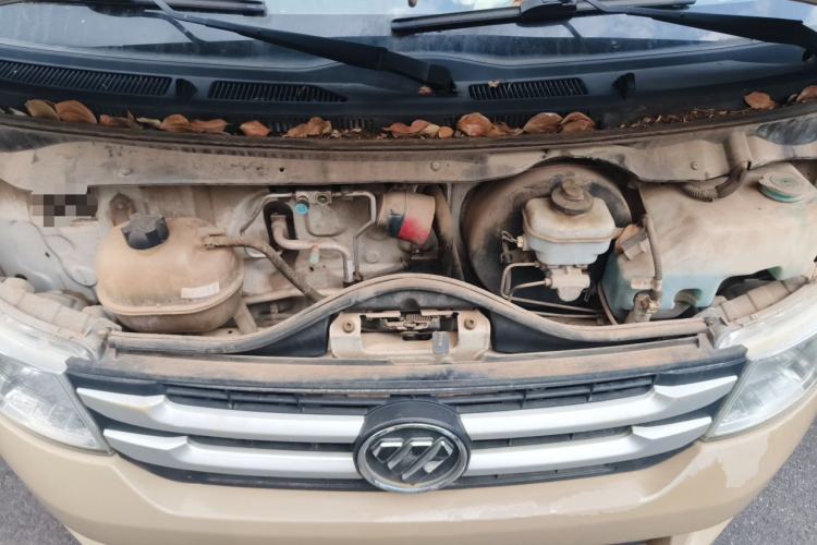 Used Foton Scenic G7 2016 2.8T Commercial Version Short Wheelbase High-Roof 493ZLQ4 Engine Bay