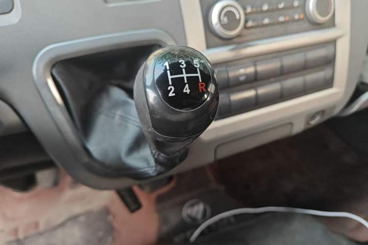 Used Foton Scenic G7 2016 2.0L Commercial Edition Long Wheelbase High-Roof 4Q20M Gear Lever