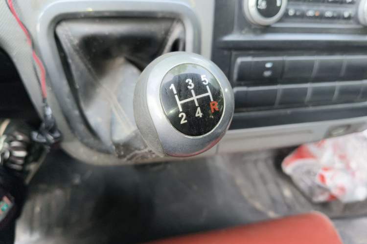 Used Foton Scenic G7 2016 2.0L Commercial Version Short Wheelbase High-Roof 4Q20M Gear Lever
