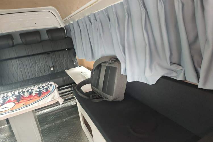 Used Foton Scenic G7 2016 2.0L Commercial Version Long Wheelbase High Roof – 4Q20M Left Rear Seat