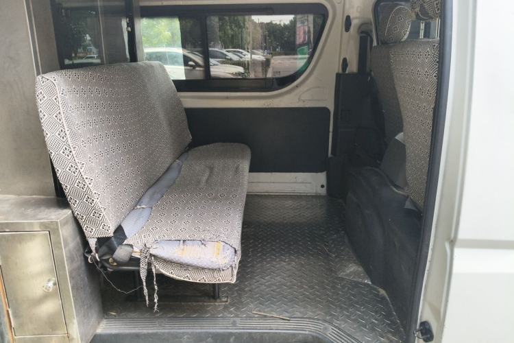 Used Foton Scenic G7 2016 2.0L Commercial Version Long Wheelbase High Roof – 4Q20M Left Rear Seat