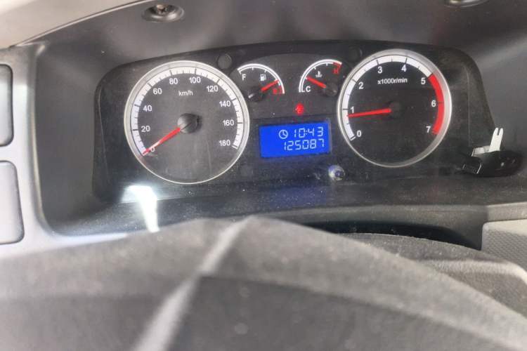 Used Foton Scenic G7 2016 2.0L Commercial Version Short Wheelbase High-Roof 4Q20M Odometer Close Up