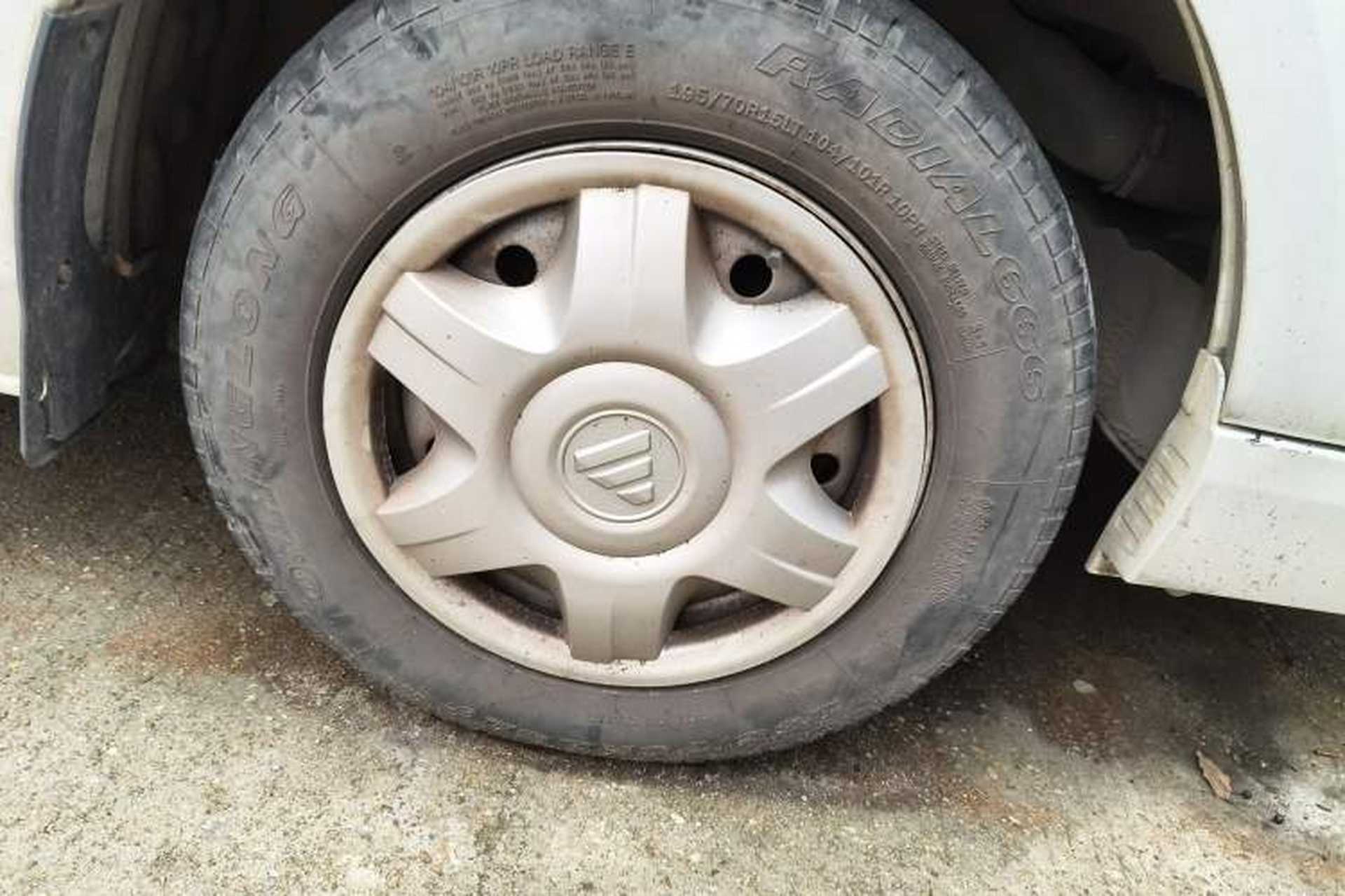 Used Foton Scenic G7 2016 2.0L Commercial Version Short Wheelbase High-Roof 4Q20M Right Front Wheel Hub