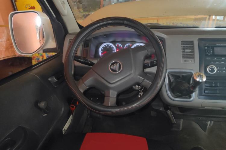 Used Foton Scenic G7 2016 2.8T Commercial & Travel Version Short Wheelbase High Roof – 493ZLQ4 Steering Wheel