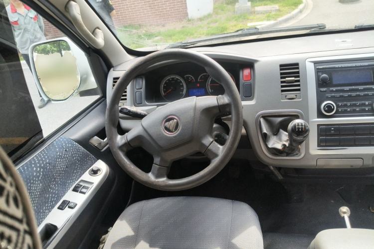Used Foton Scenic G7 2016 2.0L Commercial Version Long Wheelbase High Roof – 4Q20M Steering Wheel
