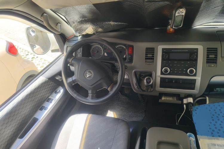 Used Foton Scenic G7 2016 2.0L Commercial Version Short Wheelbase High-Roof 4Q20M Steering Wheel