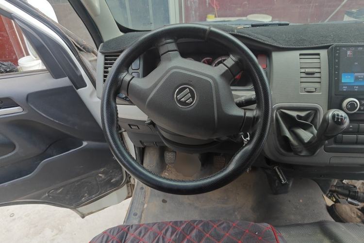 Used Foton Scenic G7 2016 2.0L Commercial Version Long Wheelbase High Roof – 4Q20M Steering Wheel