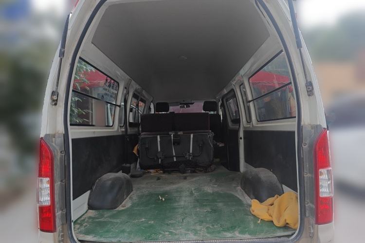 Used Foton Scenic G7 2016 2.0L Commercial Version Long Wheelbase High Roof – 4Q20M Trunk