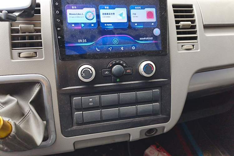 Used Foton Scenic G7 2017 2.0L Short-Wheelbase Commercial Van Flat Roof 6-Seater 4Q20M Audio And AC Panel