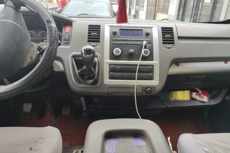 Used Foton Scenic G7 2017 2.0L Long-Wheelbase Commercial Van High Roof 2 Seats 4Q20M Audio And AC Panel