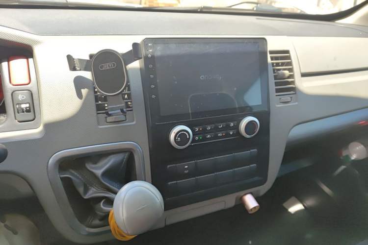 Used Foton Scenic G7 2017 2.0L Long-Wheelbase Commercial Van High Roof 6-Seater 4Q20M Audio And AC Panel