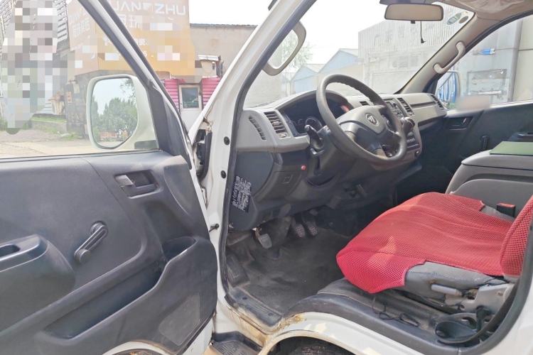Used Foton Scenic G7 2017 2.0L Long-Wheelbase Commercial Van High Roof 2 Seats 4Q20M Driver Seat