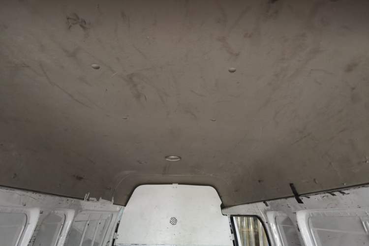 Used Foton Scenic G7 2017 2.0L Long-Wheelbase Commercial Van High Roof 2 Seats 4Q20M Headliner