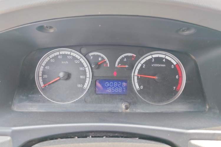 Used Foton Scenic G7 2017 2.0L Long-Wheelbase Commercial Van High Roof 2 Seats 4Q20M Instrument Cluster