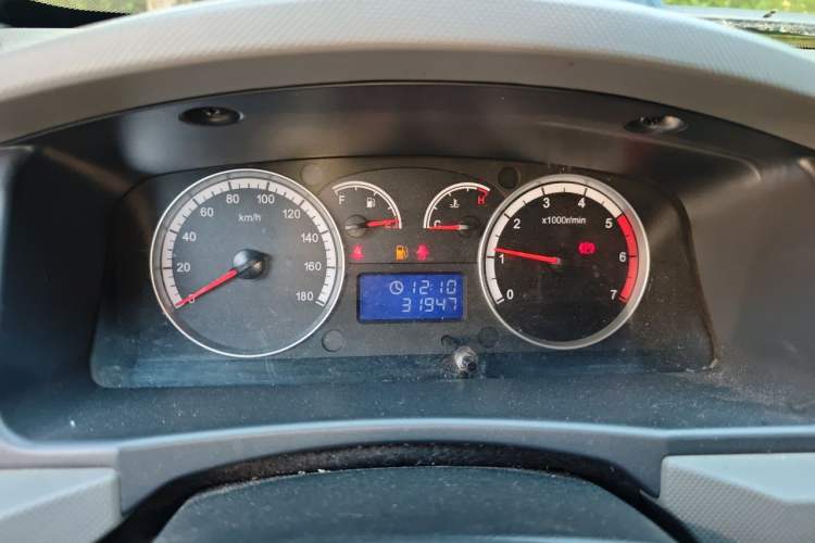 Used Foton Scenic G7 2017 2.0L Short-Wheelbase Commercial Van High-Roof 2-Seater 4Q20M Instrument Cluster
