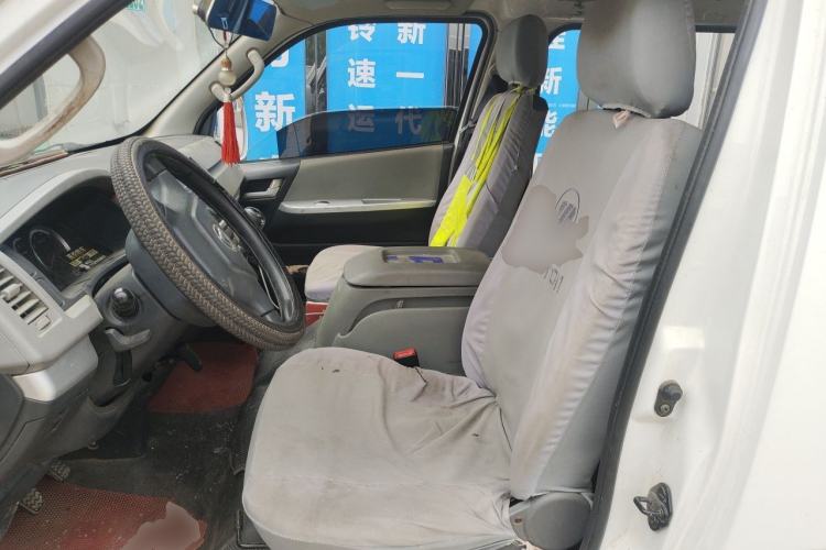 Used Foton Scenic G7 2017 2.0L Long-Wheelbase Commercial Van High Roof 2 Seats 4Q20M Left Front Seat