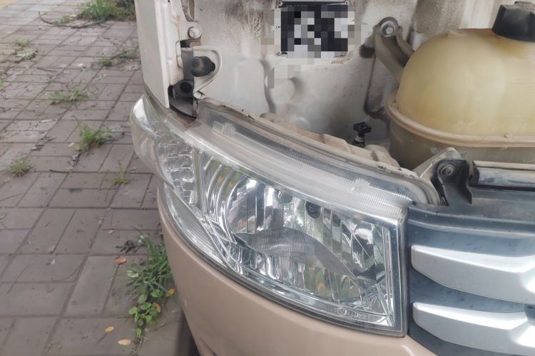 Used Foton Scenic G7  Right Front Headlight