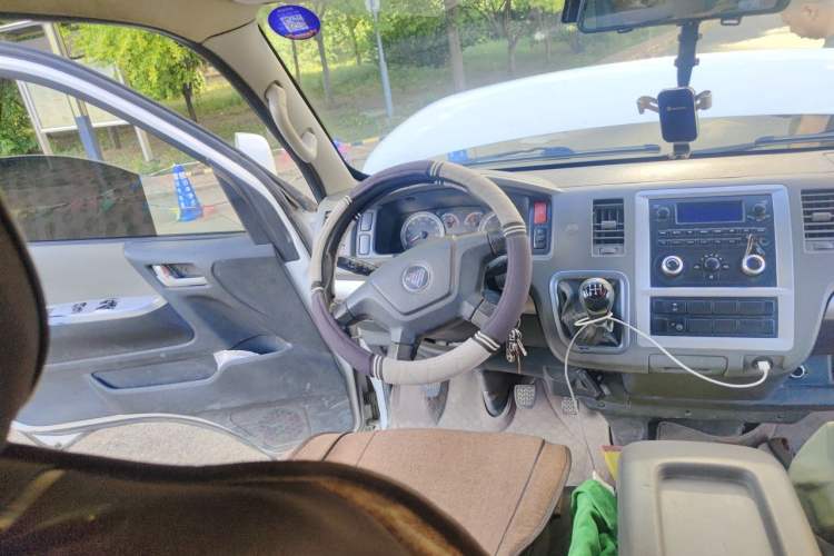 Used Foton Scenic G7 2017 2.0L Long-Wheelbase Commercial Van High Roof 6-Seater 4Q20M Steering Wheel