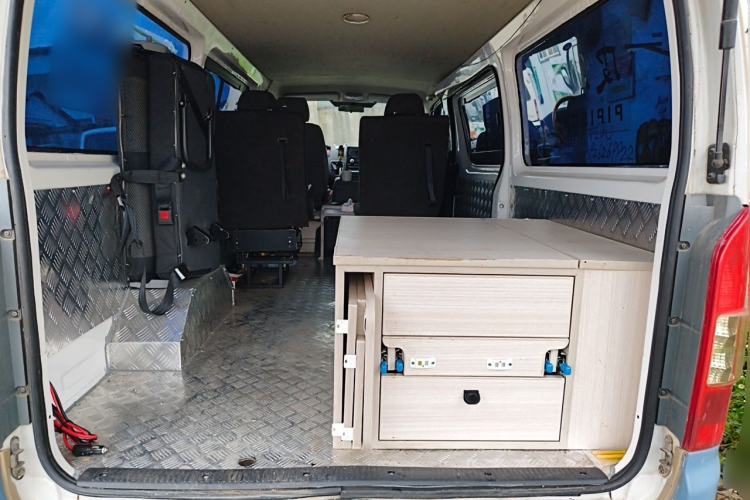 Used Foton Scenic G7 2017 2.0L Short-Wheelbase Commercial Van Flat Roof 6-Seater 4Q20M Trunk