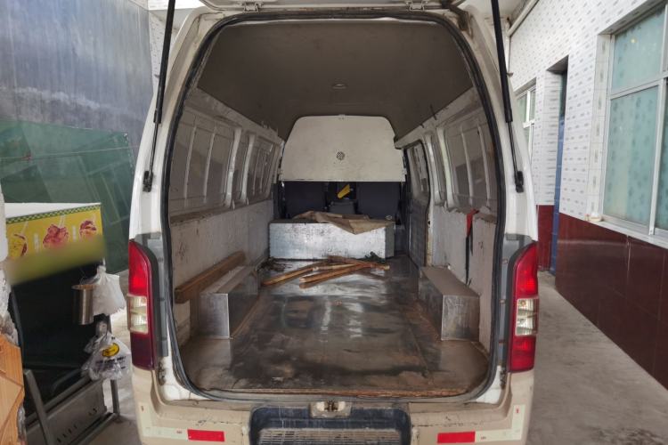 Used Foton Scenic G7 2017 2.0L Long-Wheelbase Commercial Van High Roof 2 Seats 4Q20M Trunk