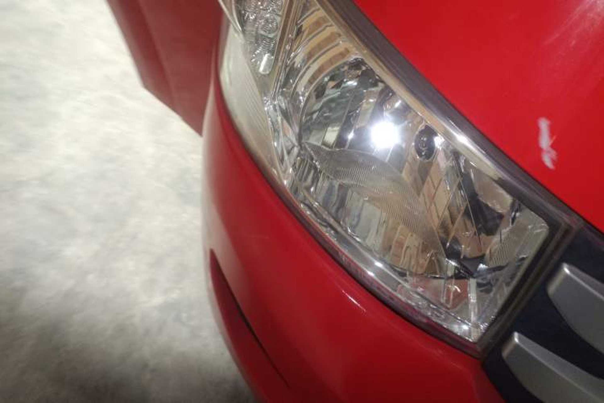 Used Foton Scenic G7 2017 2.0L Long-Wheelbase Commercial Van High Roof 2 Seats 4Q20M Right Front Headlight