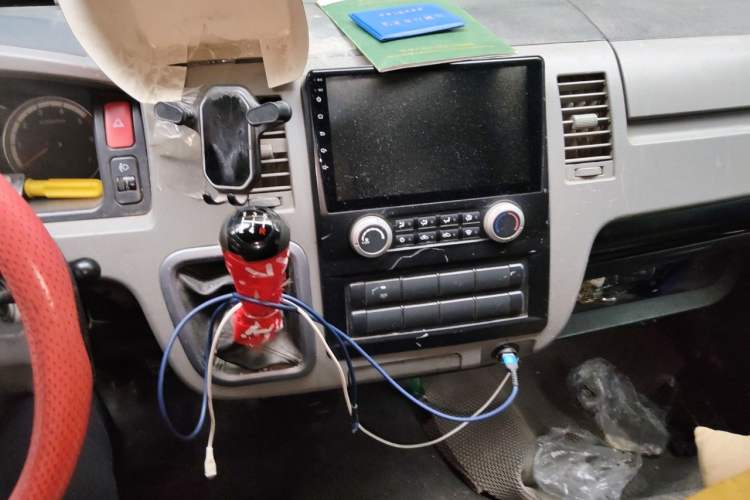 Used Foton Scenic G7 2017 2.0L Short-Wheelbase Commercial Van High Roof 6-Seater 4Q20M Audio And AC Panel