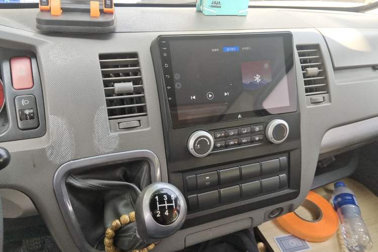 Used Foton Scenic G7 2017 2.0L Short-Wheelbase Commercial Van Flat Roof 6-Seater 4Q20M Audio And AC Panel