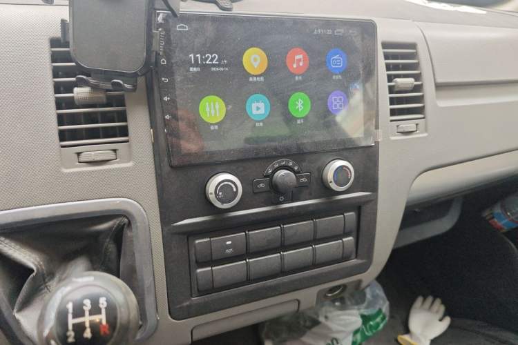 Used Foton Scenic G7 2017 2.0L Long-Wheelbase Commercial Van High Roof 2 Seats 4Q20M Audio And AC Panel