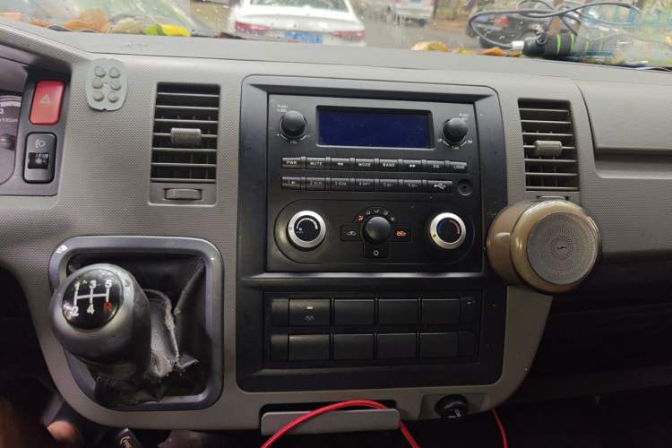 Used Foton Scenic G7 2017 2.0L Long-Wheelbase Commercial Van High Roof 6-Seater 4Q20M Audio And AC Panel