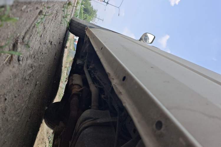 Used Foton Scenic G7 2017 2.0L Short-Wheelbase Commercial Van High-Roof 2-Seater 4Q20M Chassis Rear Left