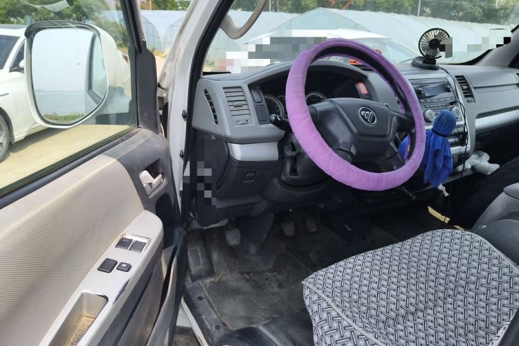 Used Foton Scenic G7 2017 2.0L Long-Wheelbase Commercial Van High Roof 6-Seater 4Q20M Driver Seat