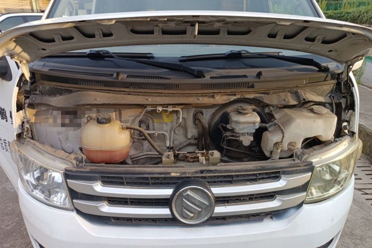 Used Foton Scenic G7  Engine Bay