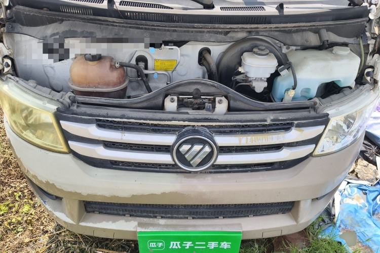 Used Foton Scenic G7 2017 2.0L Long-Wheelbase Commercial Van High Roof 6-Seater 4Q20M Engine Bay