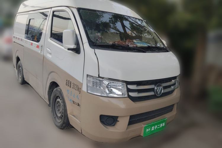 Used Foton Scenic G7 2017 2.0L Short-Wheelbase Commercial Van High Roof 4 Seats 4Q20M Front Right 45 Deg