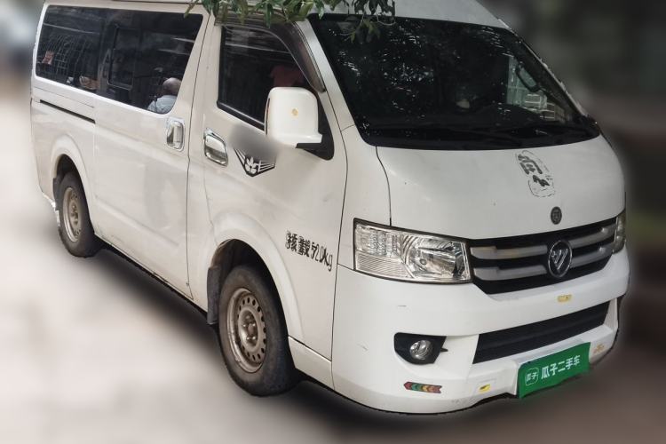 Used Foton Scenic G7 2017 2.0L Long-Wheelbase Commercial Van High Roof 6-Seater 4Q20M Front Right 45 Deg