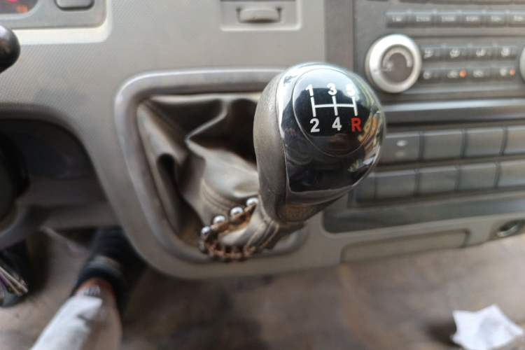 Used Foton Scenic G7  Gear Lever