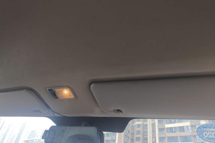 Used Foton Scenic G7 2017 2.0L Long-Wheelbase Commercial Van High Roof 2 Seats 4Q20M Headliner