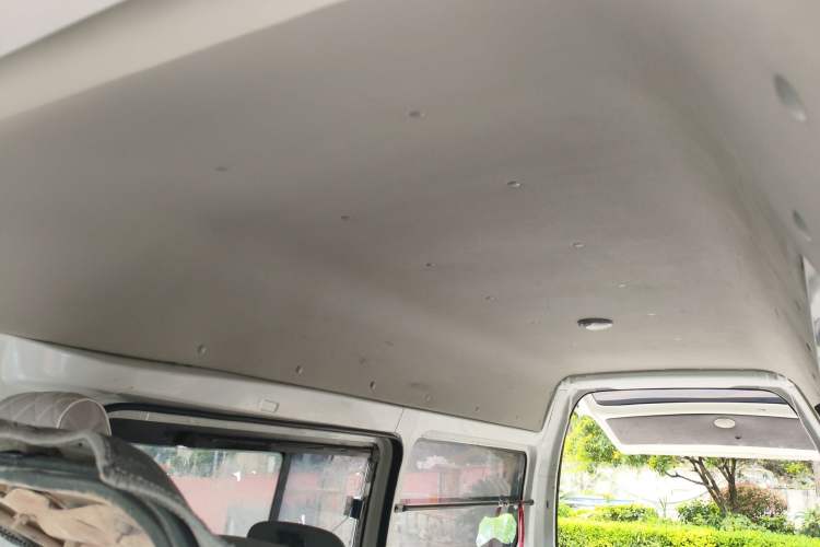 Used Foton Scenic G7 2017 2.0L Short-Wheelbase Commercial Van High Roof 6-Seater 4Q20M Headliner