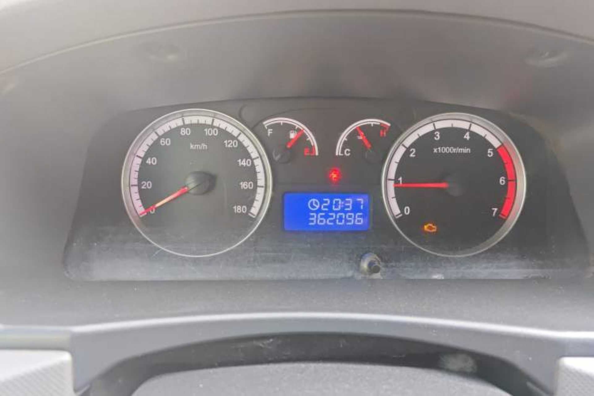 Used Foton Scenic G7 2017 2.0L Long-Wheelbase Commercial Van High Roof 2 Seats 4Q20M Instrument Cluster