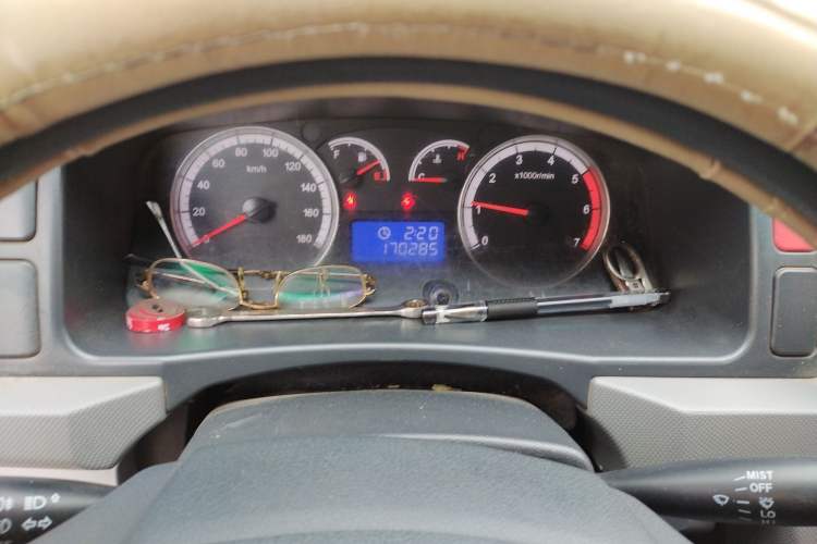 Used Foton Scenic G7 2017 2.0L Long-Wheelbase Commercial Van High Roof 6-Seater 4Q20M Instrument Cluster